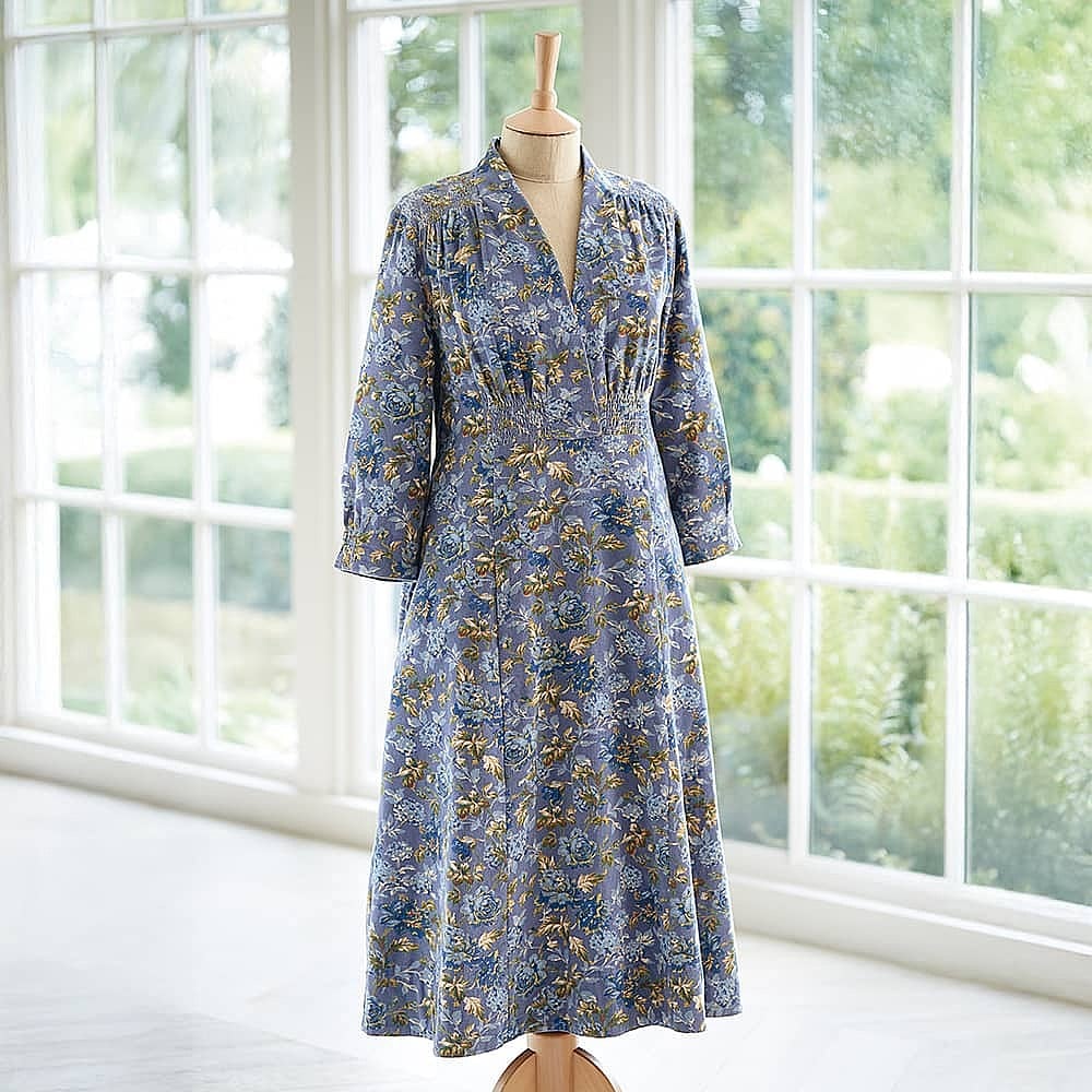 Robe en velours côtelé à fleurs | Museum Selection