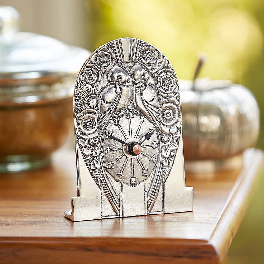 Horloge en étain Art déco tourtereaux Museum Selection